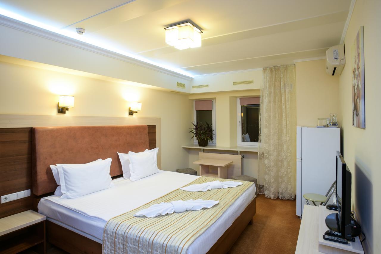 7 Sky Hotel Klinicheskaya Street Kiev Exterior foto