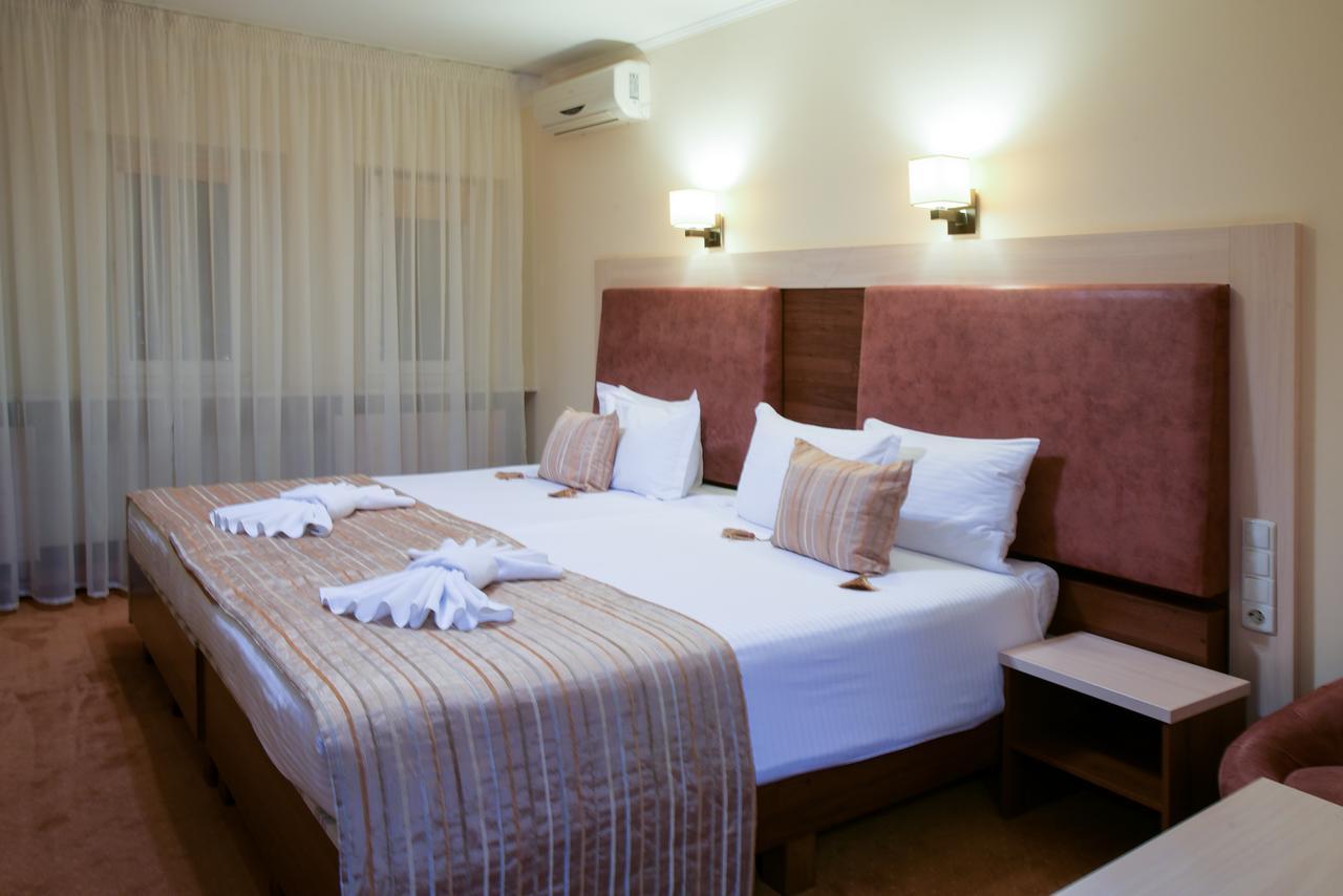 7 Sky Hotel Klinicheskaya Street Kiev Exterior foto